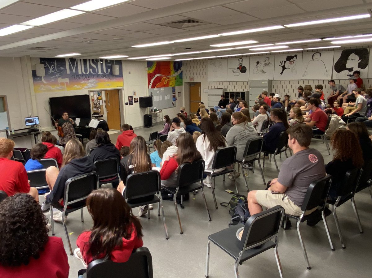 Thrilled to welcome Dr. Rebecca Boyd to the Academy this morning from the Eastman Community Music School. She performed a wonderful selection of music for our instrumentalists during periods 1&3. #SummerInspiration