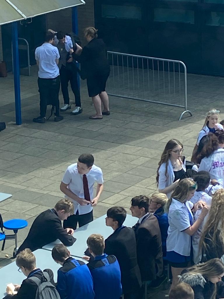 telfordpriory's tweet photo. Some pictures from our Year 11 Leavers Celebrations. We are so proud of you all! Good luck with the rest of your exams. We wish you all the best!😀🌟👍 #tpsnews #leavers #celebrations https://t.co/dCABV2itkF