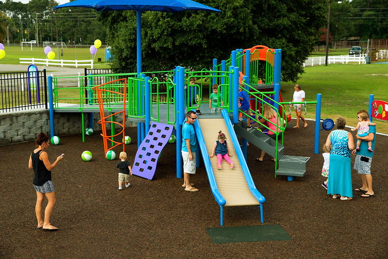 CunninghamRec's tweet photo. Play and playgrounds are for EVERYONE! ALL Ages &amp; Abilities! Remember to PLAY no matter who you are. #PLAY #Playgrounds #Play4ALL #PLAYISHEALTHY #multigenerationalplay #intergenerationalplay https://t.co/p5hAgqmU6w