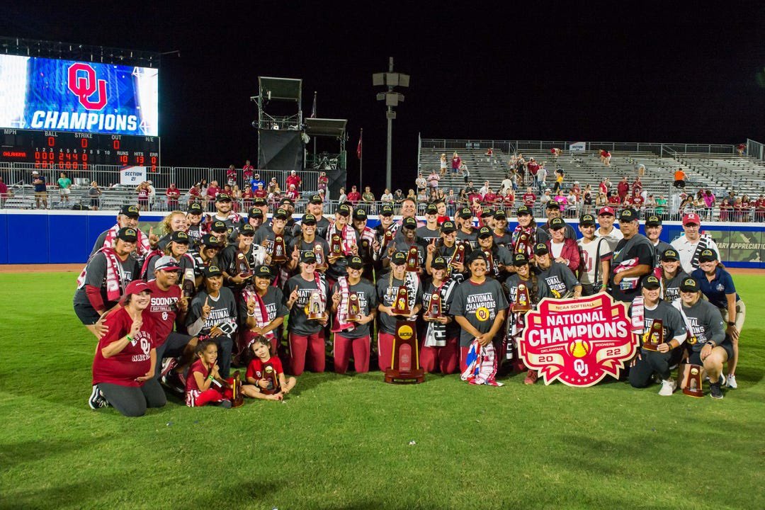 jaydac00's tweet photo. Good morning 🤩 back 2 back has a nice ring to it 🥰💍 https://t.co/PrgRit5lxN