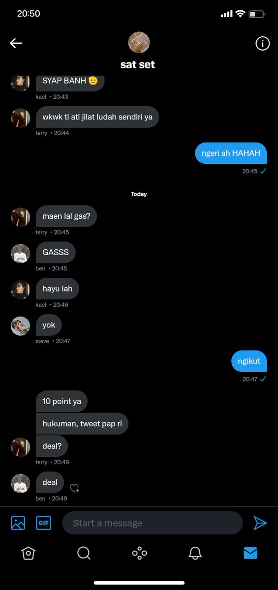 chaestetic's tweet image. “ no cinlok ya ”

—soobjun local one tweet au