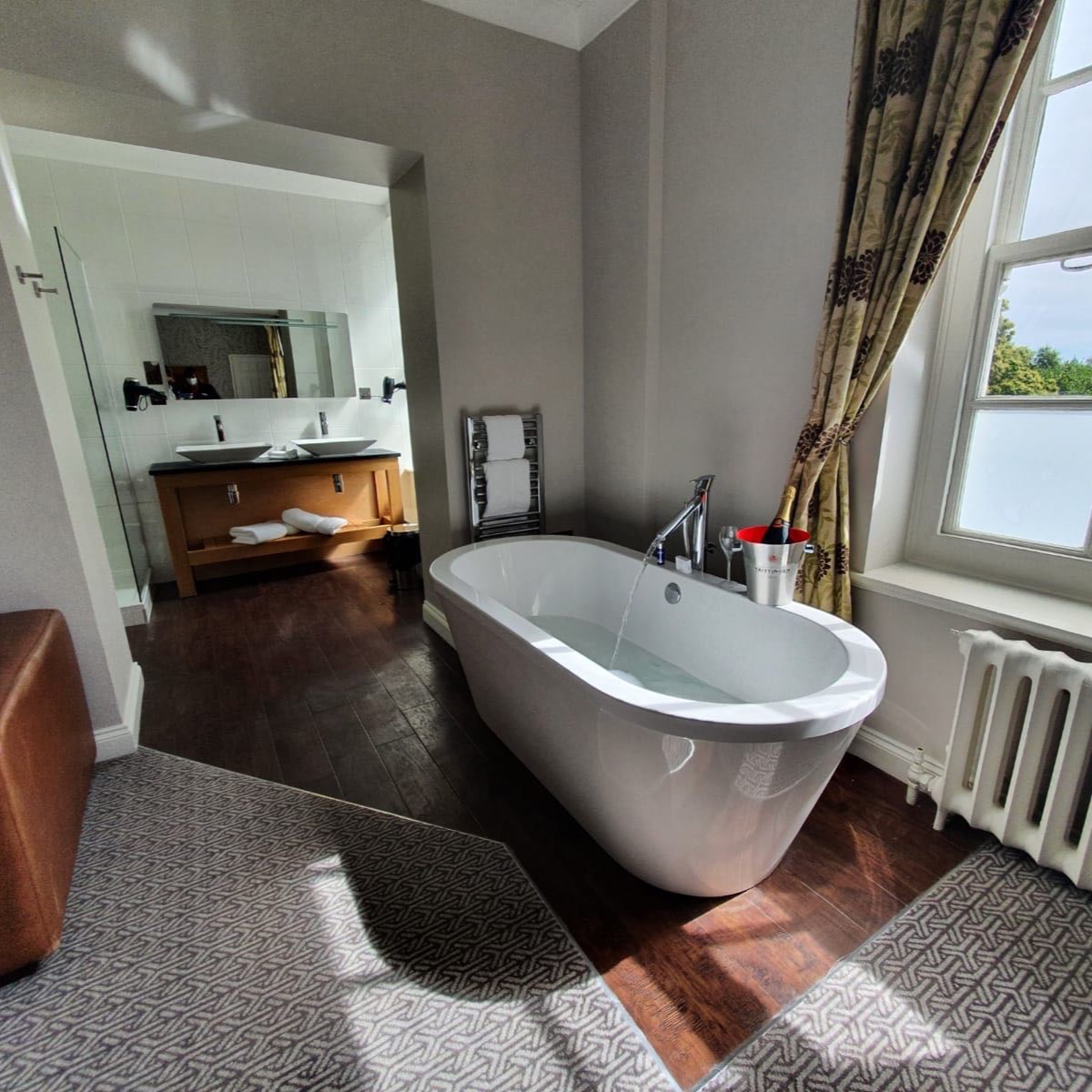 38 bedrooms here at the hotel, how many rooms have you stayed in?

#BannatyneHotels #HotelRooms #Room20 #BridalRoom #BannatyneHastings