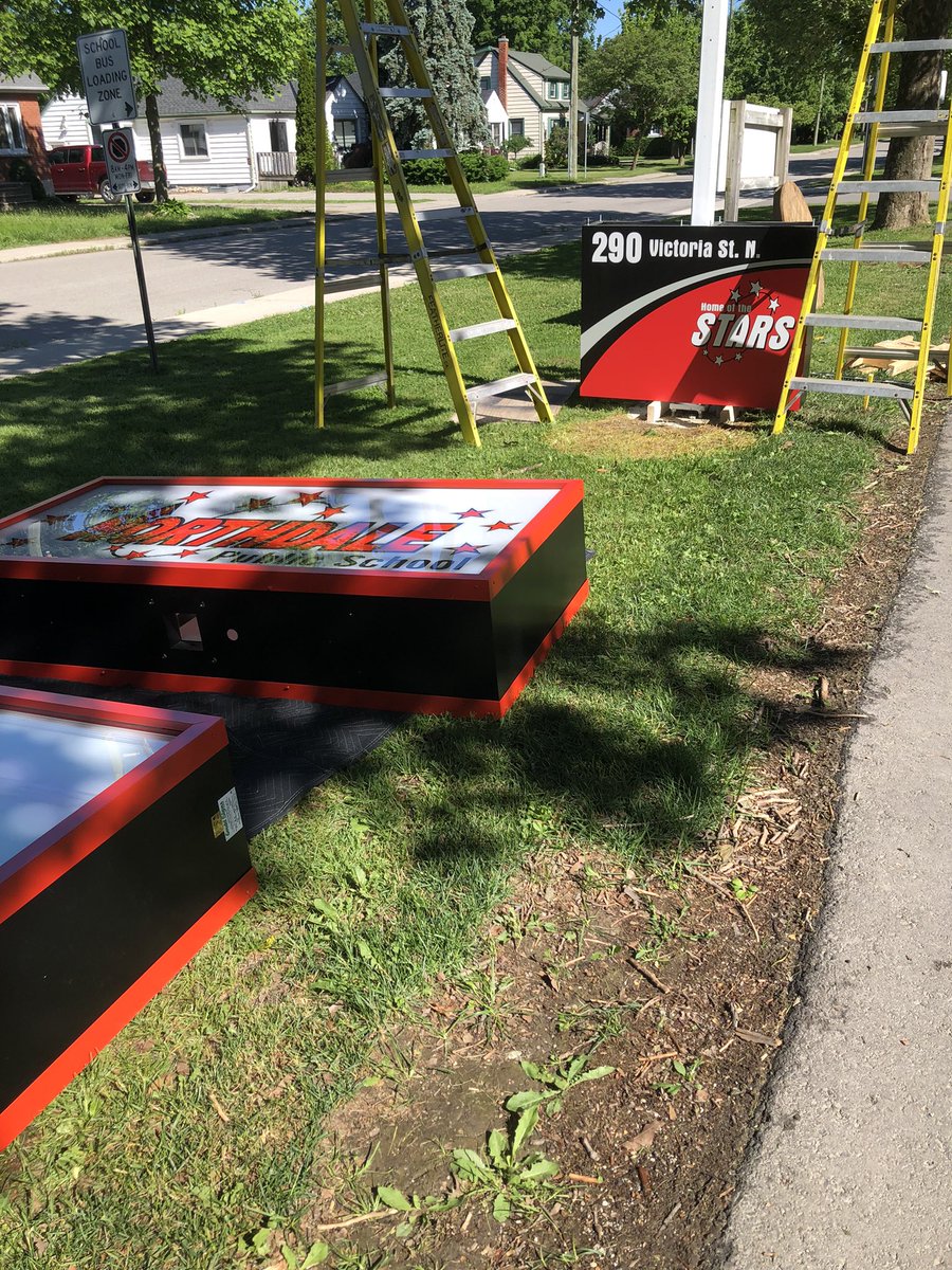 Yahoo! Look what’s happening today! <a href="/NorthdaleEast/">Northdale Woodstock</a> <a href="/dwrighttvdsb/">Dennis Wright</a>