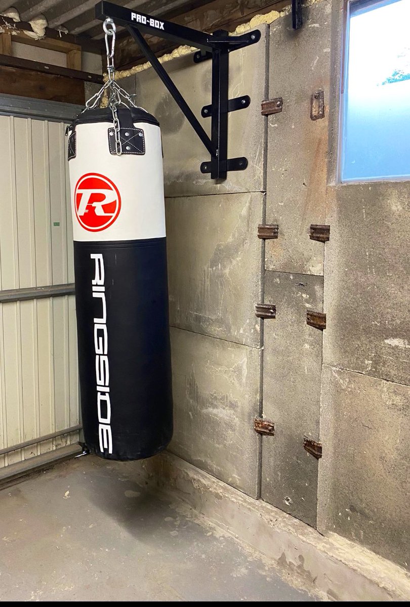 Laurajaysay's tweet photo. Started boxing last month, the garage bag is up, it’s fair to say I’m hooked. https://t.co/QRiOokwbcm