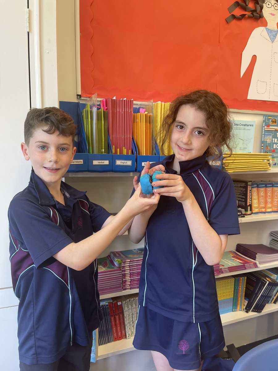 CarrdusYear4's tweet photo. Year 4 were fascinated by the different layers of the earth, and loved creating their own mini earths to show them! https://t.co/Mw8yM2wOD8