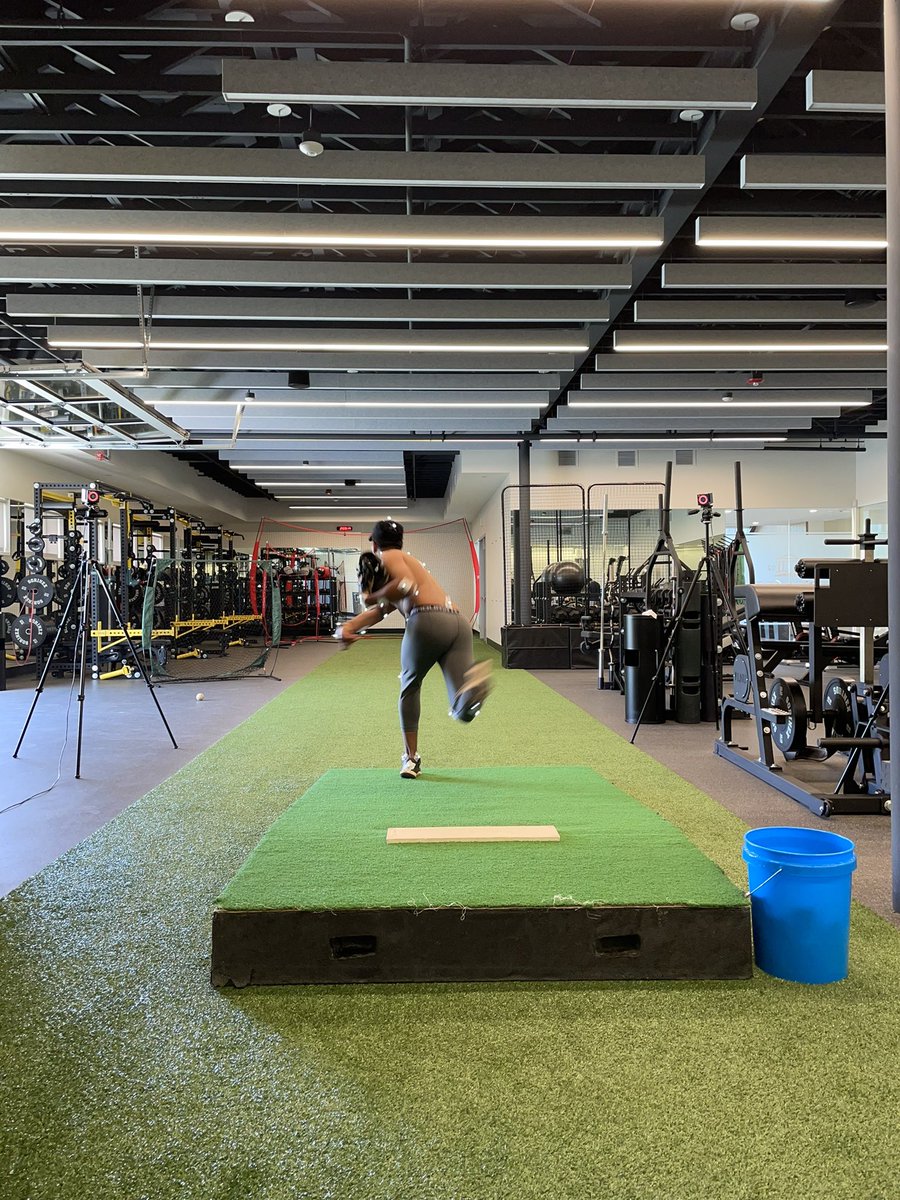 Arnel_Aguinaldo's tweet photo. A big league team recently visited our pitching lab and was asked what they liked most about it. They flat out said “Your squad! This is a well-oiled machine.” 👈🏼 A testament to our talented @PLNU_MSKIN cohort running ⚾️ research with efficient energy flow (pun intended). https://t.co/F12s4lHLiB