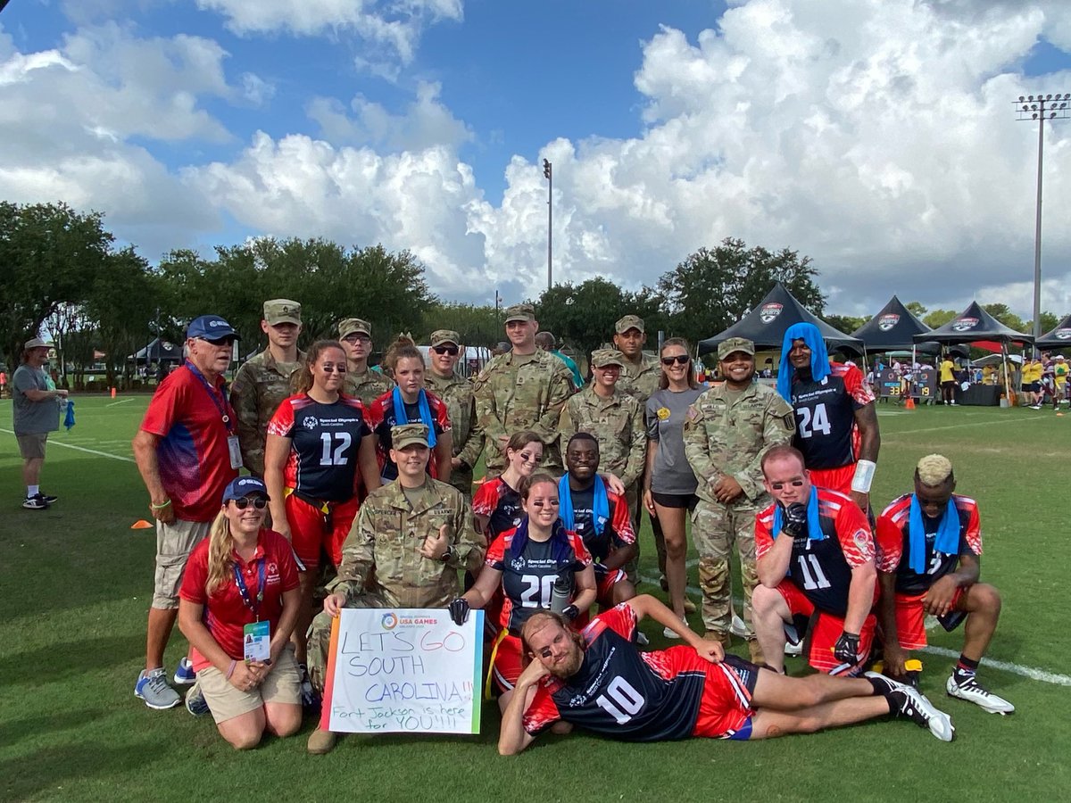 Flag football supported by some of this country’s finest! 🇺🇸 @2022USAGames @SpecialOlympics