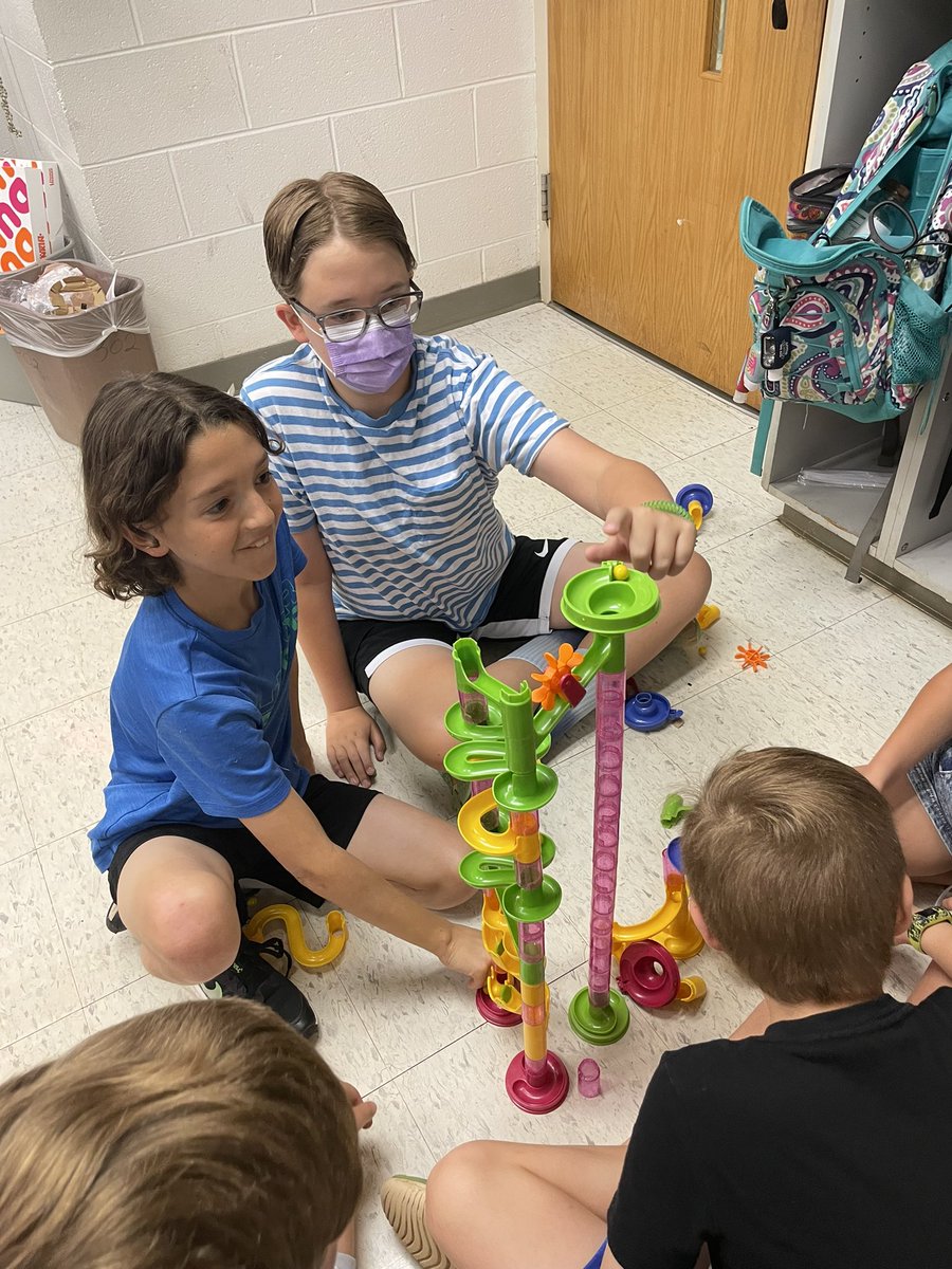haystravelers's tweet image. Loving their “Board Game” reward time! @PleasantUnionYR The best part is they think they are taking a learning break! #BoardGamesRock #LearningOpportunities #HealthyBrainDevelopment #strategy #handeyecoordination #dexterity #languageskills #teamwork