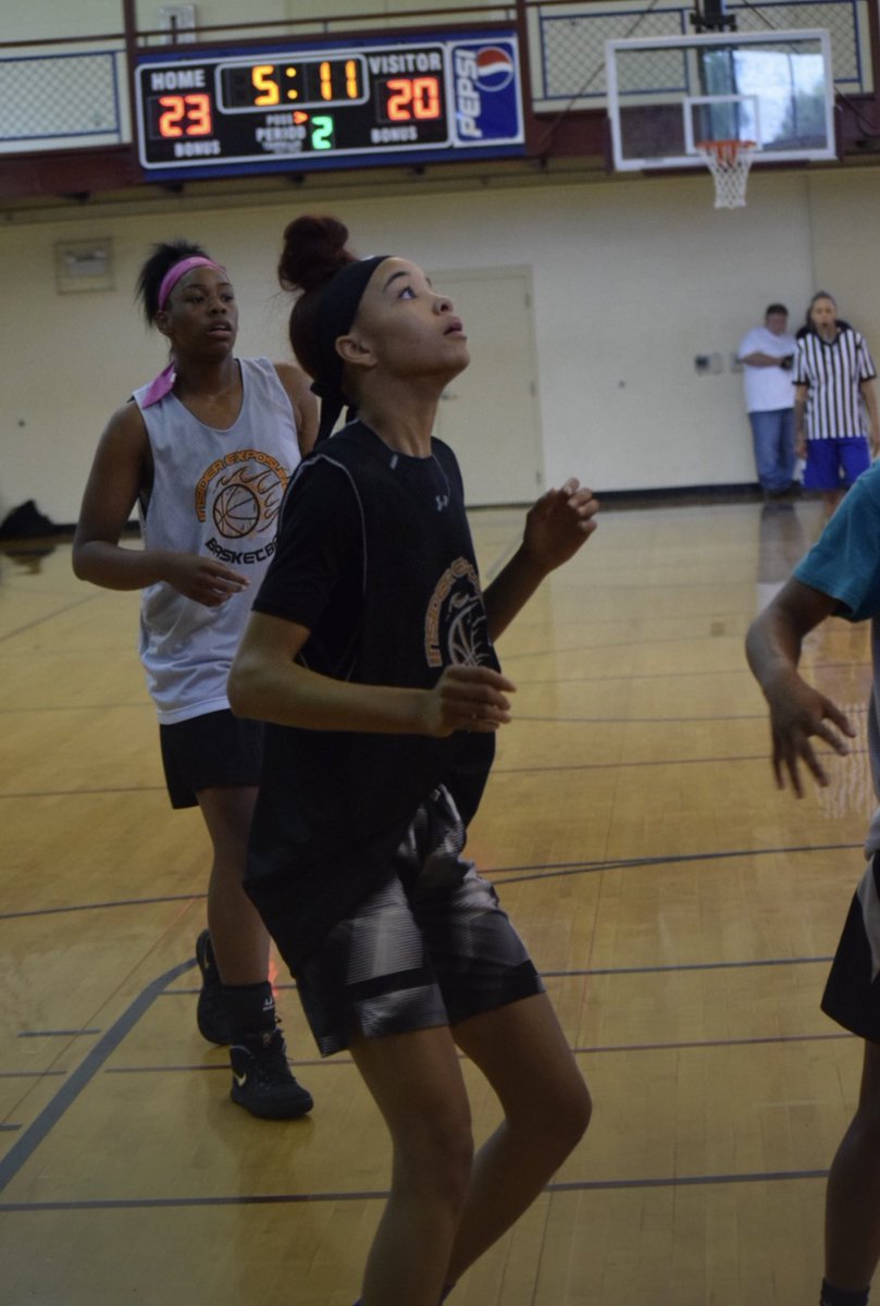 gemsinthegym's tweet photo. #FlashbackFriday
Circa 2018. I thought you’d appreciate these @InsiderExposure.
#jraac #gemsinthegym https://t.co/INgX5PQHSj