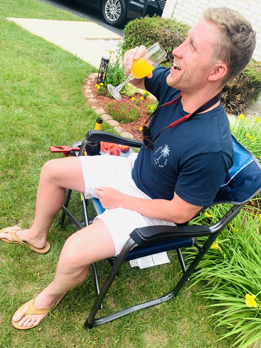winegrasp's tweet photo. That #FridayFeeling has kicked in! #fridaymorning 🥂

Shop now for the wineGrasp ➡️ https://t.co/m5oQKwoUxp https://t.co/V8wKzWXrbV