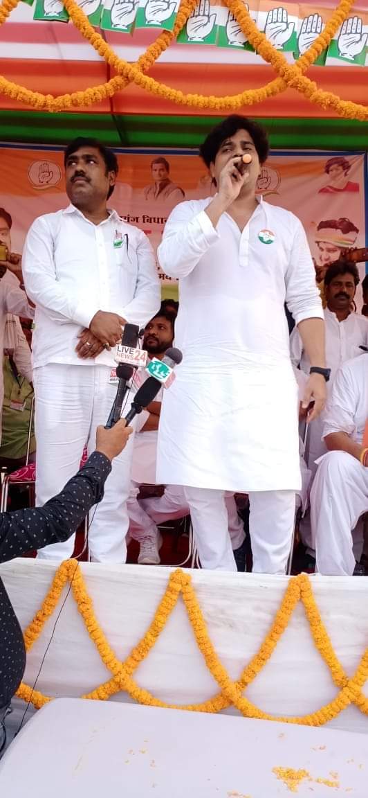 MTauseefAlam's tweet photo. इमरान परतापगढ़ी के र��ज्यसभा पहुचने पर बहुत बहुत 💐बधाई💐

@ShayarImran https://t.co/806hjvtR9a