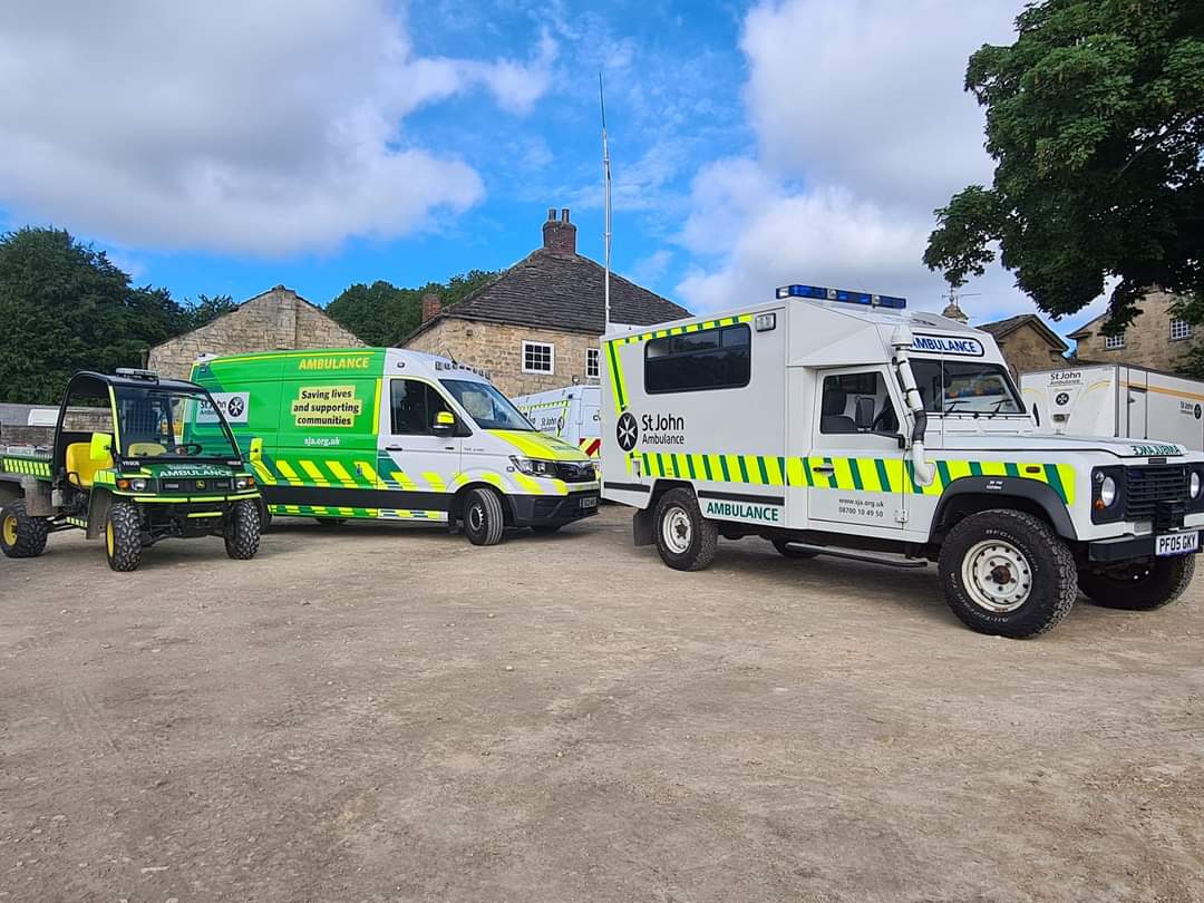 Some of our 4x4 vehicles ready to go at #bramhamhorsetrials, thanks to all the volunteers that have helped move vehicles ready for events recently!!