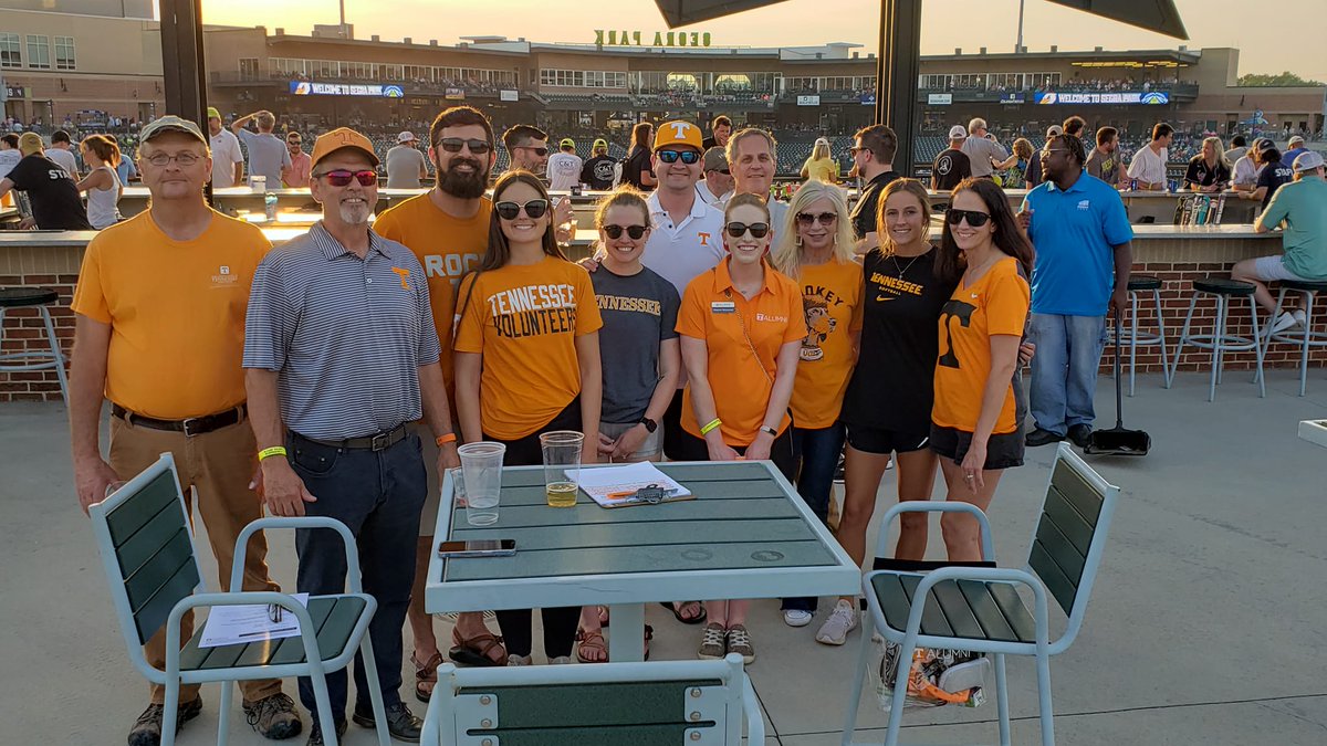 UTAA_Columbia's tweet photo. Columbia Volunteers had a good time at the Fireflies. Who's coming to our next event? Details coming soon! https://t.co/CXGtRCY9M7