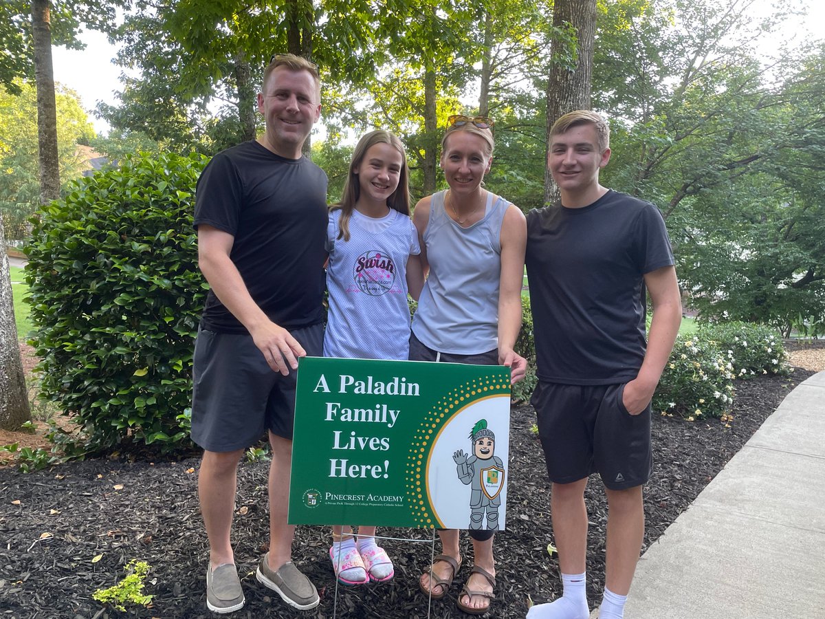 PinecrestAcadem's tweet photo. We are DELIGHTED to welcome the Spain family to PA! Mrs. Neel, her daughters, and Alex White were on hand for introductions and to deliver their yard sign! Welcome to our PA family - we can't wait to get to know you! π
#wearefamily #welcometoourfamily #welcometoPA https://t.co/d08zVi2c6g