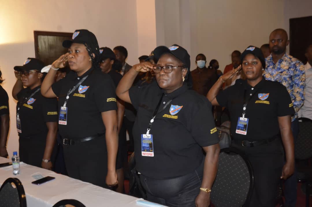 igpnc2's tweet photo. Le personnel féminin de l'IG PNC outillé sur la fonction d'Audit &amp; contrôle interne au sein de la PNC. Le Vice MINITERSEC JC MANDONGO qui a clôturé cet atelier de formation a loué l'initiative tout en promettant de rester à l'écoute de l'IG dans sa mission sur terrain. https://t.co/mzgW0Co8XE
