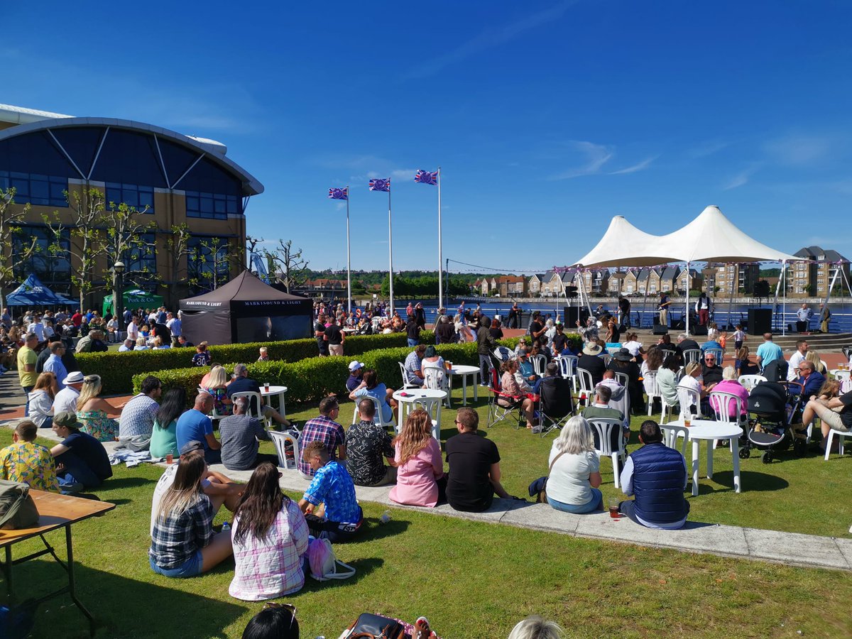 Peel L&amp;P proudly sponsored <a href="/ChathamFestival/">Food&Drink Festival</a> last weekend - congratulations to <a href="/CMTrust/">Chatham Maritime Trust</a> on a fantastic event!

We want to keep the conversation going about #ChathamWaters, so tell us your views on what the local area needs at our open days 22/29 June.

🔗: peellandp.co.uk/news-and-views…