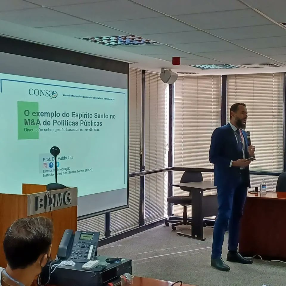PabloSilvaLira's tweet photo. Palestra sobre Monitoramento & Avaliação de políticas públicas no Fórum do Conselho Nacional de Secretários de Estados de Administração (CONSAD).
@consadadm
@consadbr
#consad #governodoes @ijsn.es https://t.co/TjAEuQOpOp