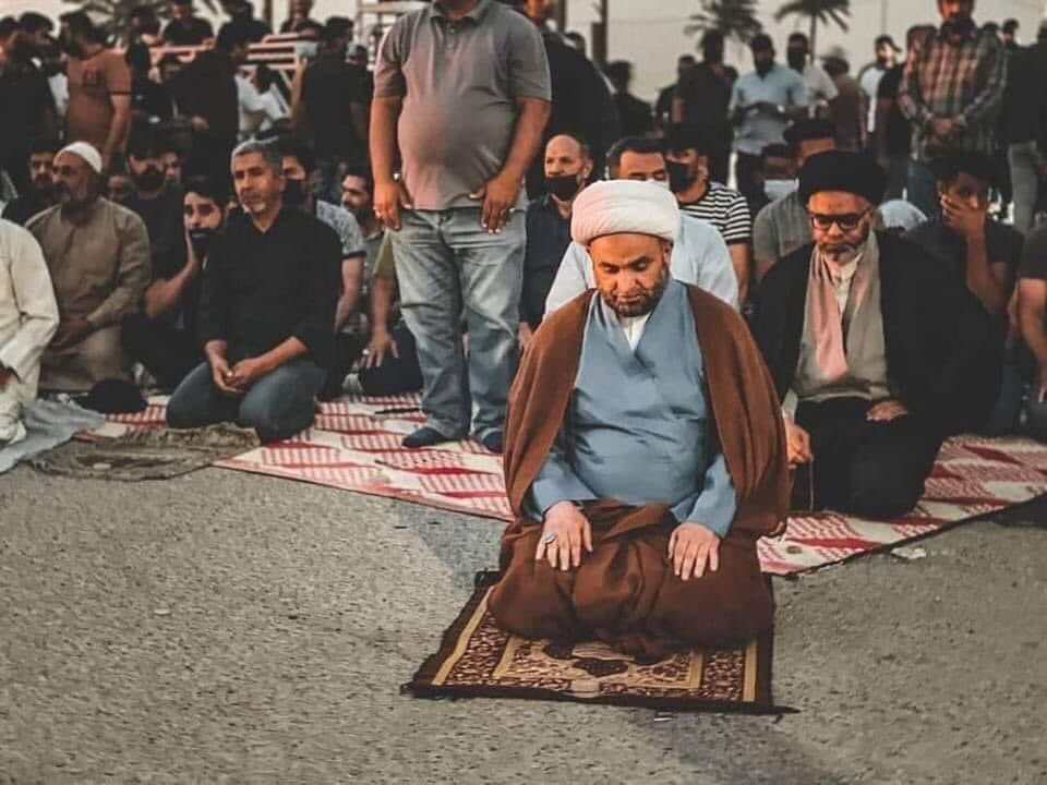 الامر بالمعروف والنهي عن المنكر  امر جيد وهذا هو واجب كل مسلم الامر بالمعروف عندما تذهب زوجه الشهيد وسيل من الذين خلف المكاتب يتسابقون على الفوز بجسدها باي صيغه وان لم يحصلوا عليها تبقى المعامله بين افخاذهم العفنه لم نرى وجوهكم وها نحن ندخل الشهر السابع ونحن (دايحين) بدون حكومه