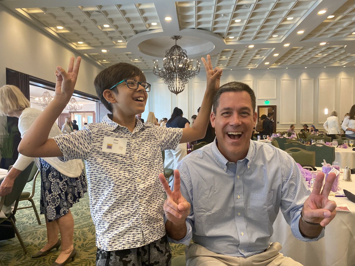 Thank you <a href="/SuncoastCGLR/">Suncoast GL Reading</a> <a href="/ThePattersonFdn/">The Patterson Foundation</a> <a href="/RemakeDays/">Remake Learning Days</a> <a href="/duda_beth/">Beth Duda</a> <a href="/greggbehr/">Gregg Behr</a> for the true connections ❤️ and for making learning happen today, everyday and everywhere!