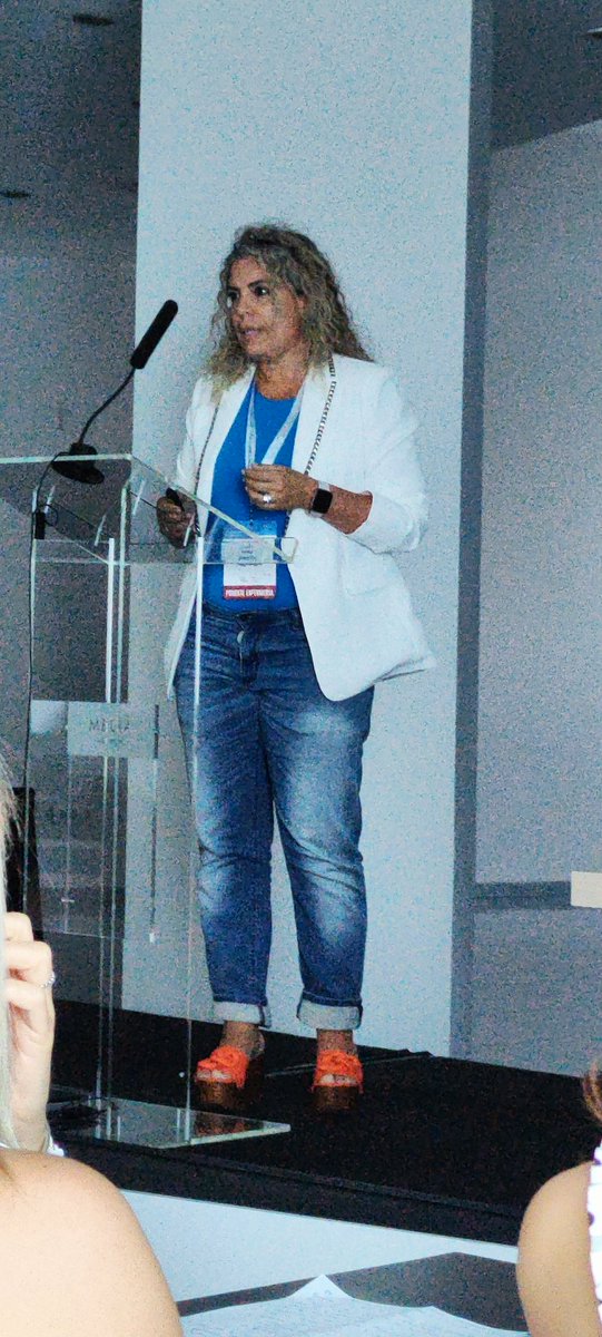 enferhemo's tweet photo. En mesa de comunicaciones II se ha hablado de #CardioMEMS #PulseCATH #V_Wave #Ansiedad_CTO y #tto_Ins_tricuspidea felicidades por el nivel de las presentaciones durante #ACISEC22 https://t.co/ocbP4jWnUk