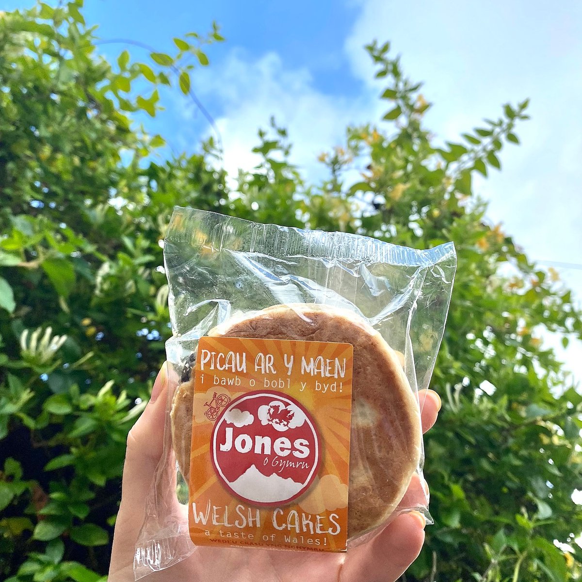 JonesoGymru's tweet photo. Good luck to everyone who'll be competing in this years Slateman Triathlon in Llanberis!
There'll be a little something waiting for you at the finish line.. 🏅

@AAHEvents #AlwaysAimHigh #Triathlon #Llanberis https://t.co/LVygz8PKXz
