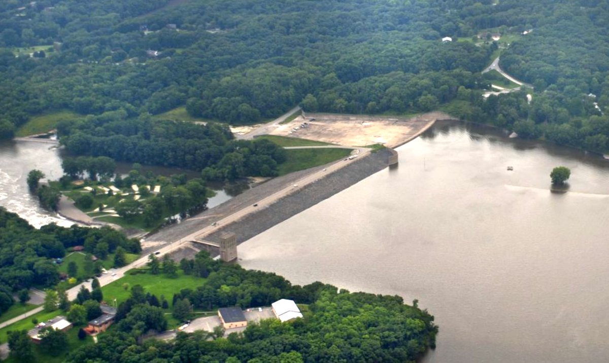 With all of the recent rain, <a href="/IowaFloodCenter/">Iowa Flood Center</a>'s IFIS tool shows in real time how the rain impacts river and stream conditions in your area. 🌧️

IFIS: ifis.iowafloodcenter.org/ifis/