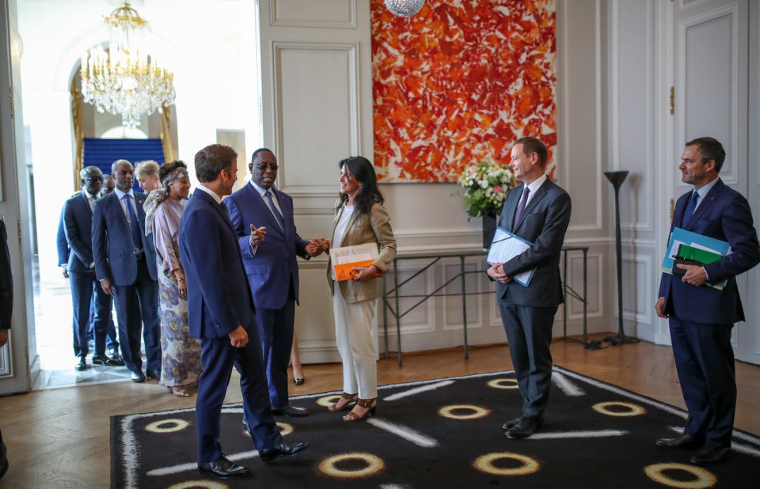 Je me réjouis de mon entretien avec le Président <a href="/EmmanuelMacron/">Emmanuel Macron</a> ce matin. Nous avons abordé des questions d’intérêt commun sur l’actualité internationale, les relations euro-africaines et la coopération bilatérale.