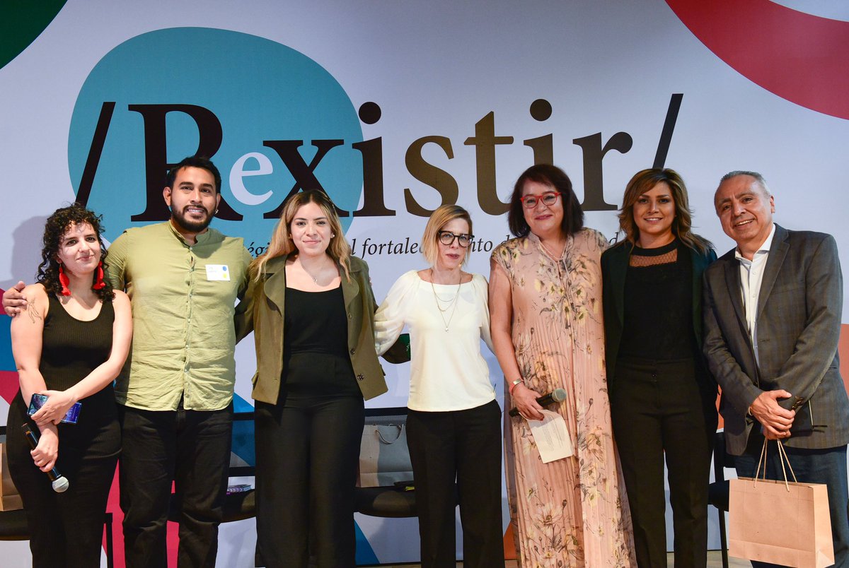 Shaa_fm's tweet photo. Qué maravilla fue escuchar y compartir con personas tan increíbles que están contribuyendo a cambiar lo que nos indigna.
#Rexistir de @Colaboratoriamx 🧡
- @MaissaHC @ElFantasticoPez @ximena_andion @kdartigues @Sandra_Romandia @juanmartinmx - Construir juntes 👏🏻 https://t.co/i8gx3sSivr