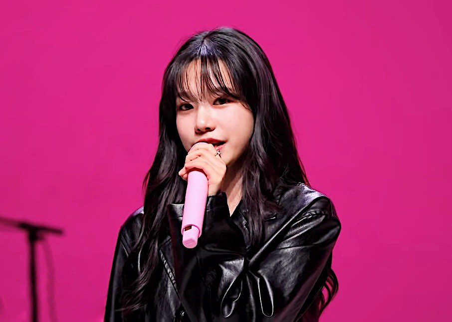 💗💗💗

#YURI #조유리
#JOYURI_LoveShhh