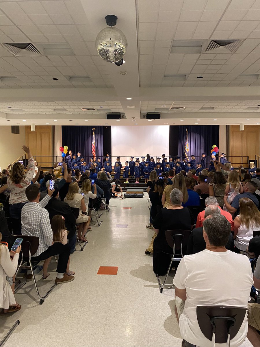 MrKilian_SRE's tweet image. Wonderful K Graduation put on by @MonicaColantone and @Elopezsre! So proud for these kiddos. They certainly got big big dreams and I can’t wait to watch them grow!!! #Classof2034 #SRECommunity