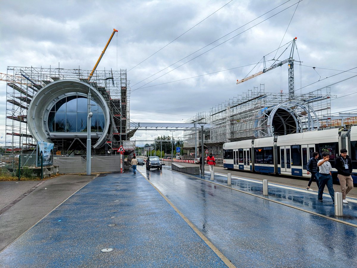 smartinseb's tweet image. Construction of @CERN &apos;s &quot;science gateway&quot; in Geneva is in full swing!  During my visit, I got to build a cloud chamber🤯  and share about @TinkeringStudio work with the facilitation team. (1/3) #ParticlePhysics #CERN