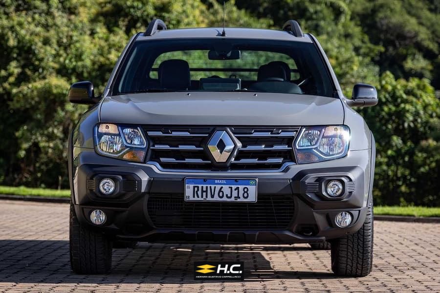 heragu2002's tweet photo. #RenaulLanzamientos 💪🔥🚀🎉

Miren que belleza acaba de lanzar @RenaultBrasil y nos traerá inminente a @RenaultArg . La nueva #DusterOROCH 2023 desing. Increíble restyling ! interior y exterior. La fortaleza de siempre + #Turbo 1.3 Tce sumando al fierro HR16 1.6. 
Que ganas… 🙏 https://t.co/0mmc6huA9T