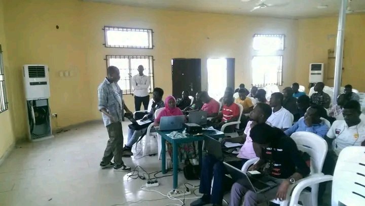 EdirinMuogho's tweet photo. Throw back at #ALCWithGoogle 2.0 presently know as #GADS. in Ondo State 4 years ago .
Thanks to @andelacommunity for helping me discovering my path.
#programming
@Andela
@googleafrica
@150DaysOfALC4 https://t.co/Dc9fKQe6YZ