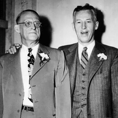 The Alcoholics Anonymous Fellowship was founded on this day in 1935! #alcoholicsanoymous #recovery #sobriety #12stepmeetings #recoveryispossible #livesober #livingsober #history