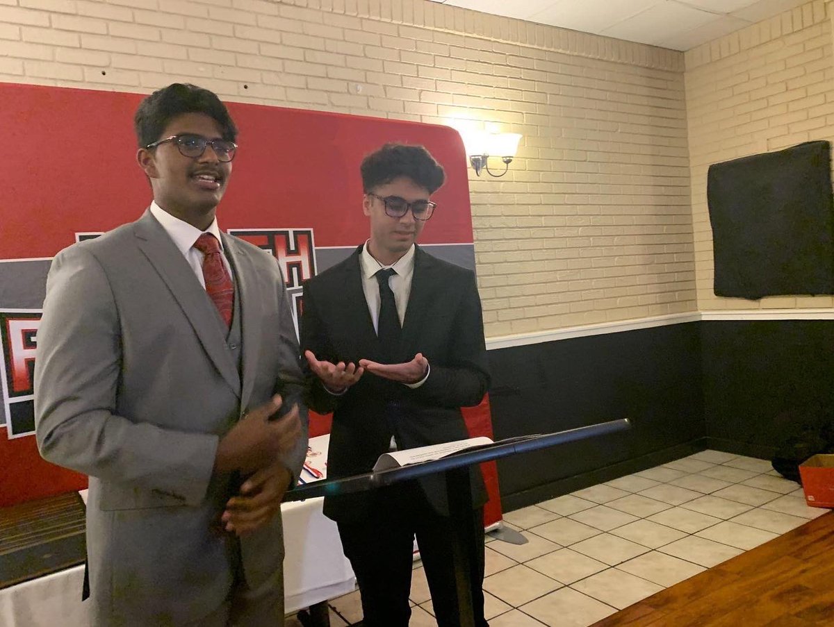 NRCSDistrict's tweet photo. Financial education is the foundation!
20 NRHS seniors were awarded $36K in scholarships at the 2022 Academy of Finance Dinner! That brings the Academy's total to over $485K in scholarships distributed to date through the advanced level, challenging program #NRStrong. https://t.co/49s1nluFAo