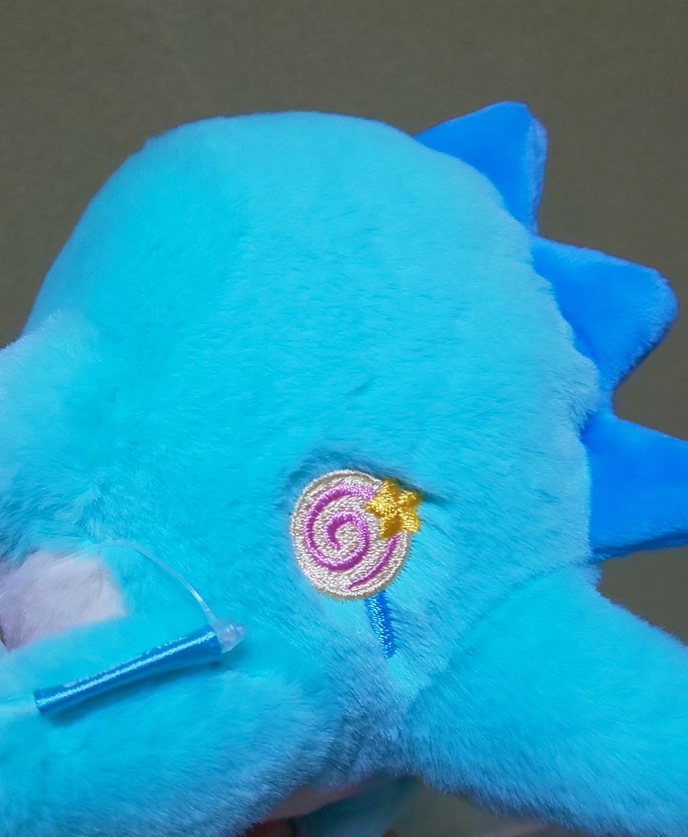 アイスドラゴンのぬいぐるみ(ころろんフレンズ 名前こそドラゴンですが
