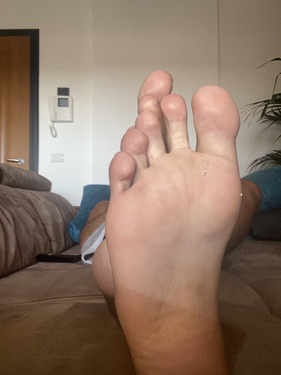Gabriel27075951's tweet photo. Seguimi su onlyfa#s @u231489808 #Feet #feetfinder #feetfethish #feetlovers #feetpicsforsales https://t.co/xkQPZN4FUv