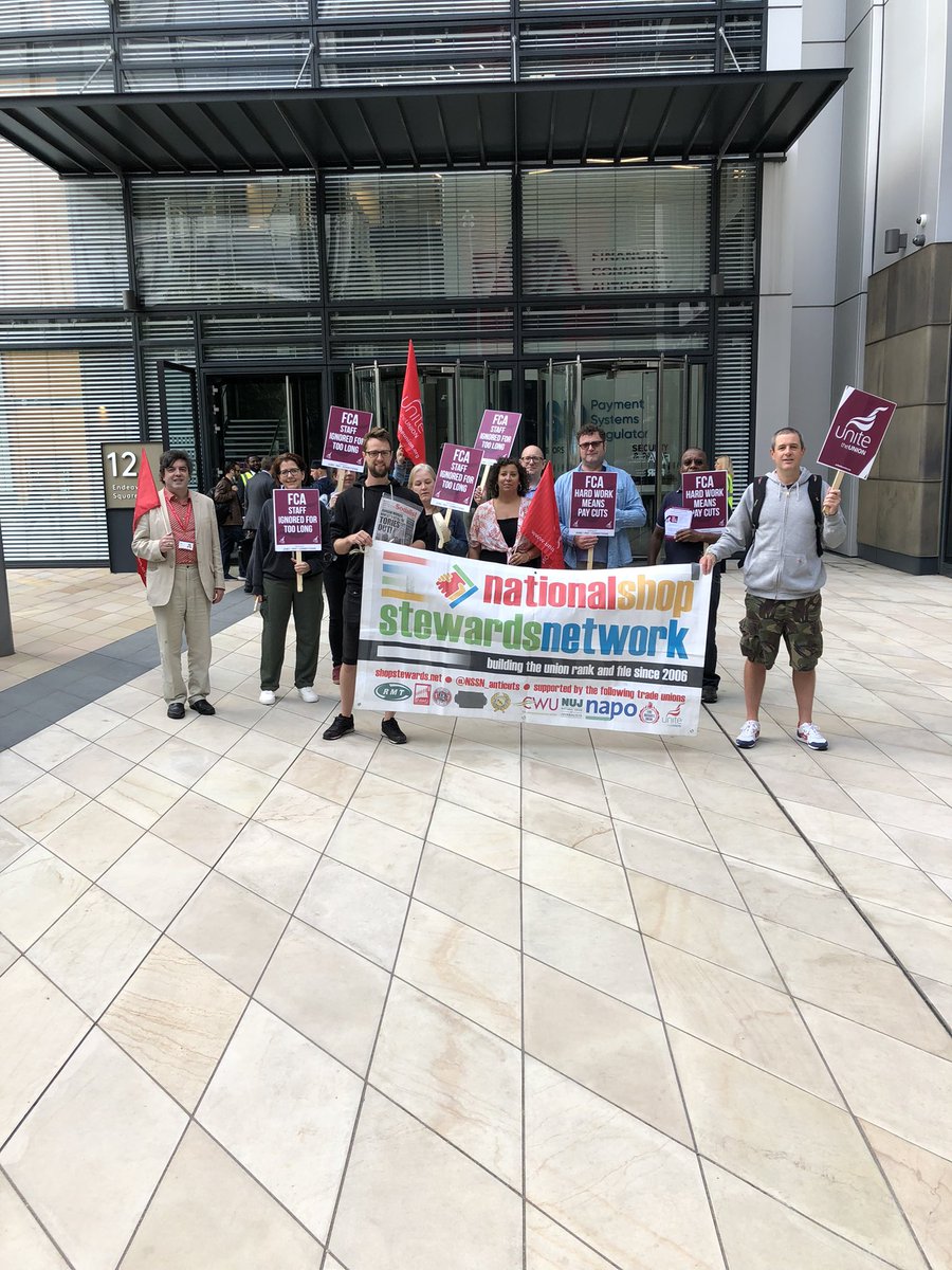 steveod1967's tweet photo. Strike Day 4 at #FCA. @unitetheunion members remain committed to the action and will keep fighting and escalate the dispute until we get a vote on union recognition. #FightingToWin https://t.co/SmPNRR1BfH