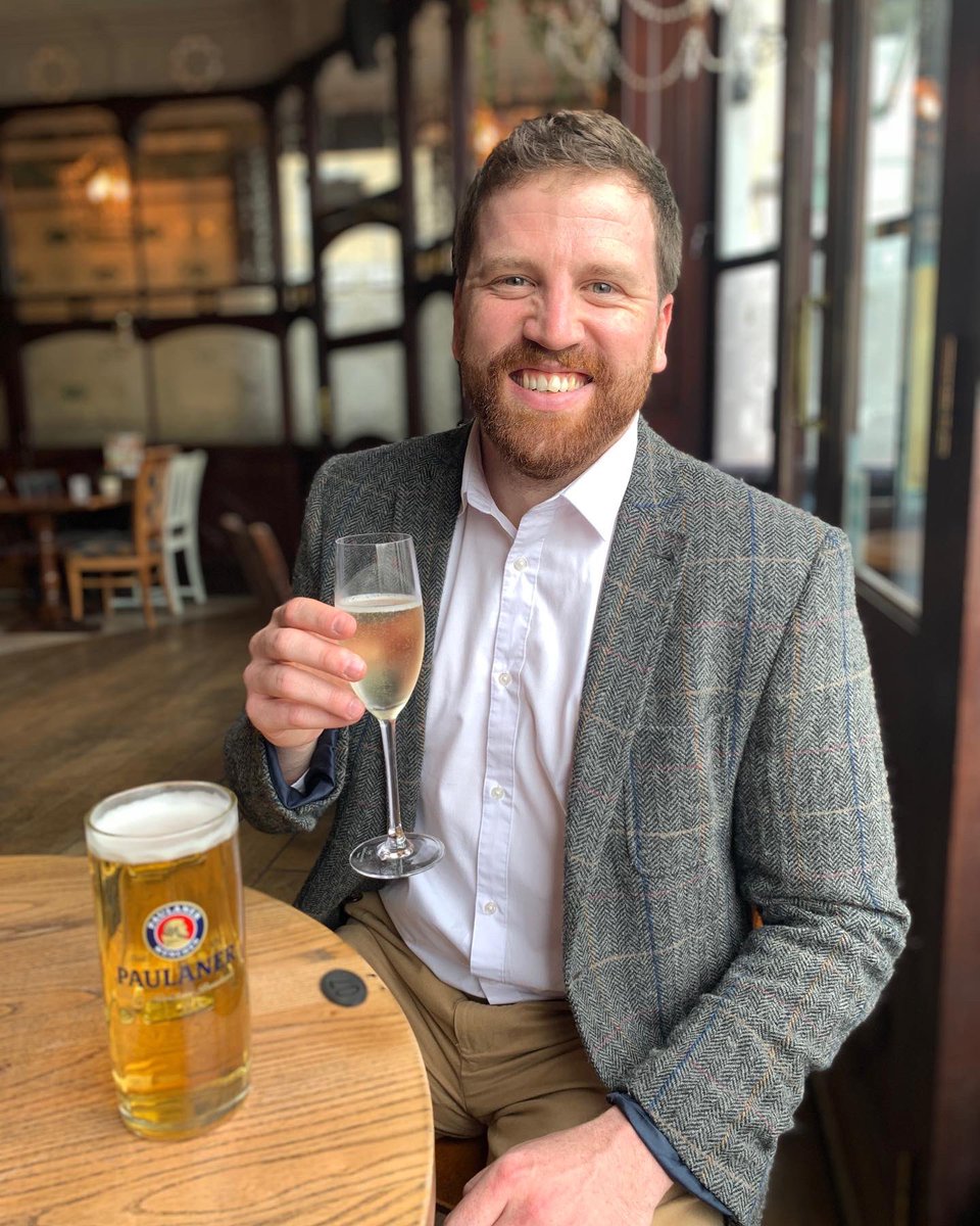 Niall54's tweet photo. Passed my viva yesterday, ending what has been a really fun and interesting PhD. Thanks a lot to @QMeasLab and @Del_Haye for their supervision, and to @imperialcollege, @MPI_Light, and @NPL for being fantastic hosts! https://t.co/M73LRHWYL7