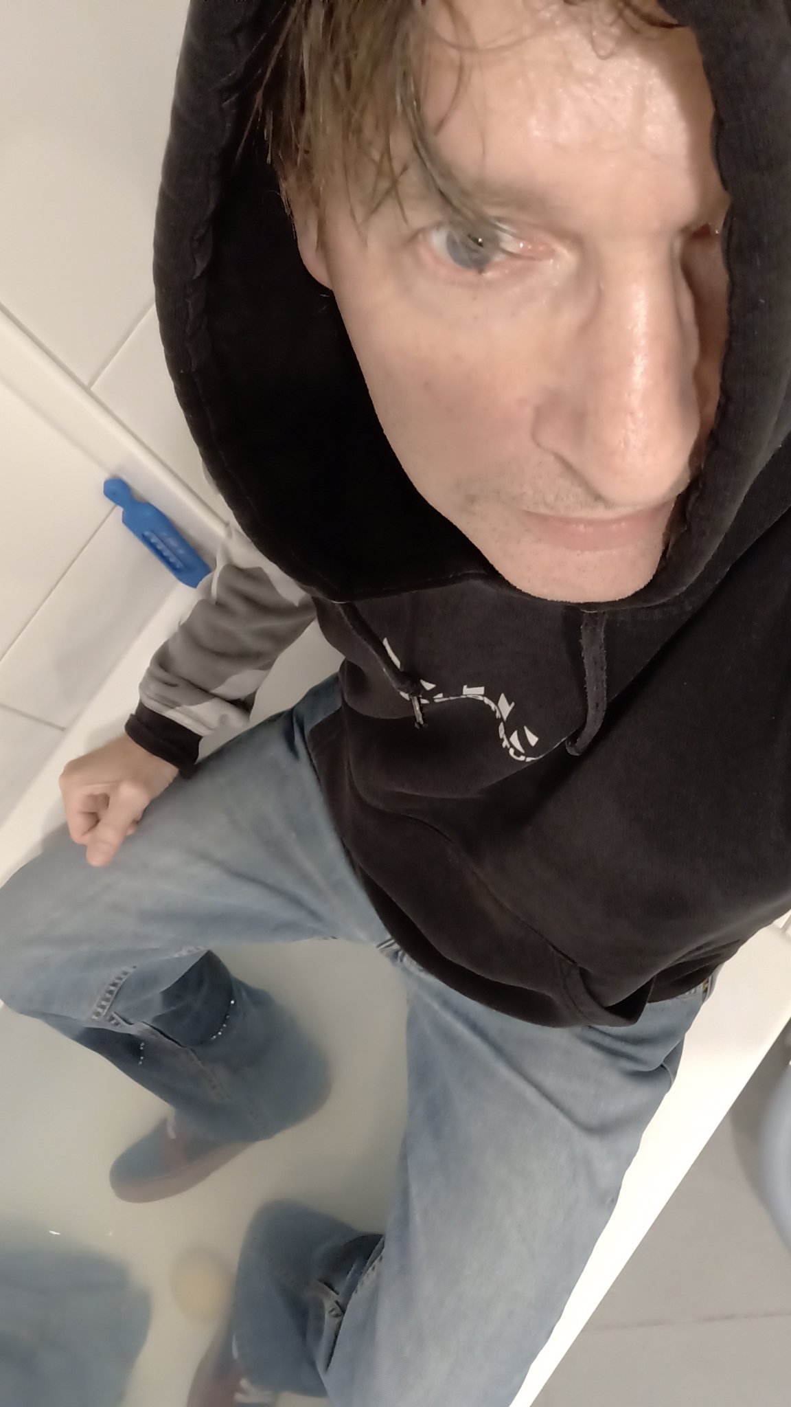 BenSeeberger on Twitter "Take a bath after work https//t.co