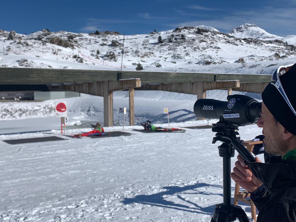 EEEsquí tweet media