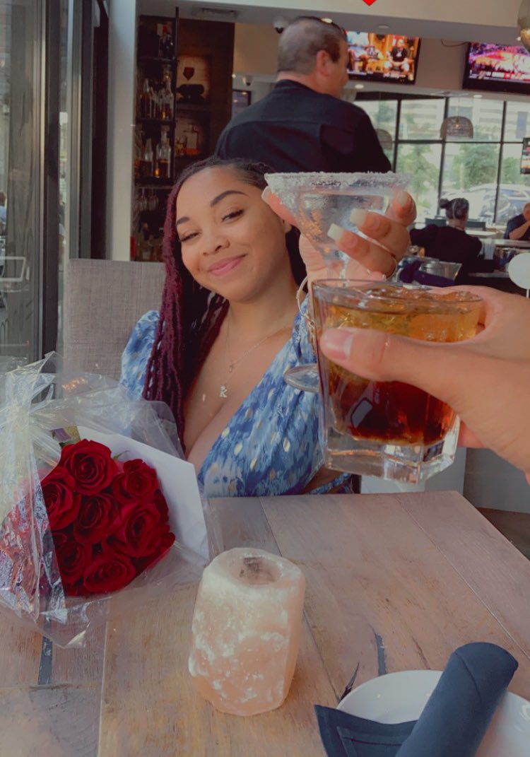 WestSideBrat's tweet photo. I do it better plus I’m doing better 🥂 https://t.co/SVHzURcKGD