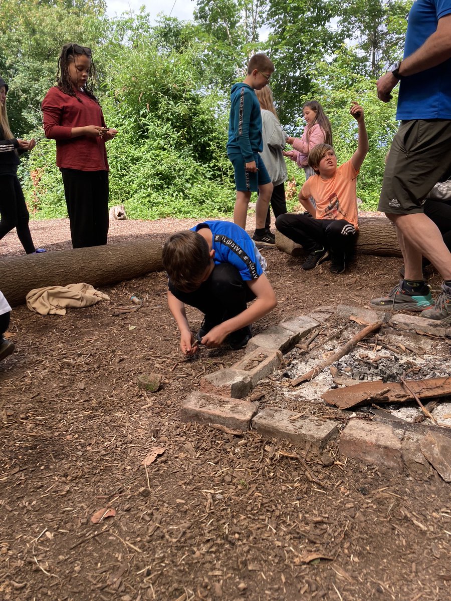 MrsJame5's tweet photo. Finishing off with some bush craft skills! #nearlyhometime @KerryAEgan @MissCWilliams1 https://t.co/XDGAlZ3FLE