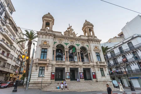 albookers's tweet photo. Opera of Oran, Algeria
#اسبانيا
#oran #alg #algeria #algerie #travel #travelphotography #travelblogger #sea #sealife #beach #beachlife #nature #photography #adventure #hotel @traveller_scout
@World_of_travel
@travel_hub__
@HEAVEN_OF_TRAVEL_✈️ https://t.co/TkqVONo9c9