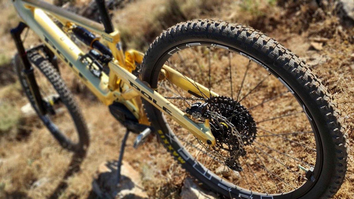 PoleBicycles's tweet photo. Another sick custom Voima frameset build - soon to be seen roaming around the hills of Granada and Malaga regions of Spain
#polevoima #ihavethevoima #custombuild https://t.co/AeUUtzRGAr