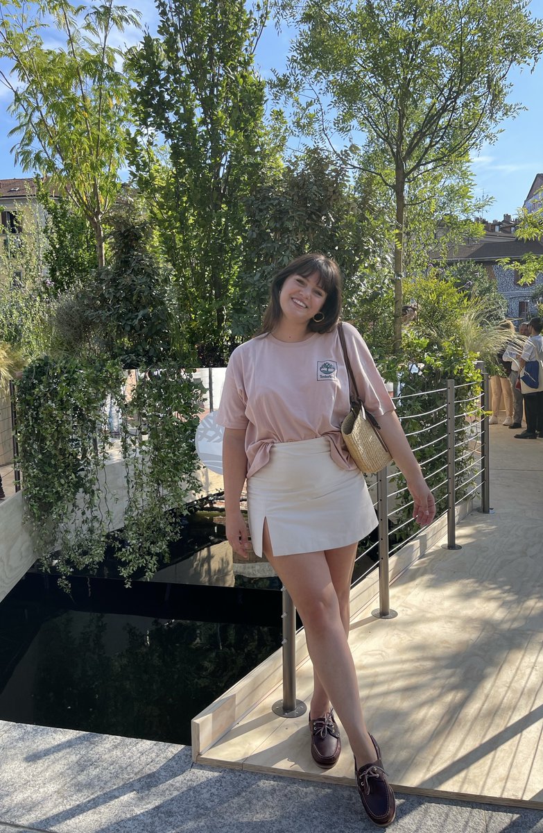 Timberland_EU's tweet image. Discover until this Sunday our Floating Forest, an installation above the Darsena in Milan. Designed by @stefanoboerinteriors on the occasion of Design Week 2022.
📸 @moustachic

#FloatingForest #NatureNeedsHeroes #MilanDesignWeek2022 #MilanoDesignWeek #Fuorisalone2022