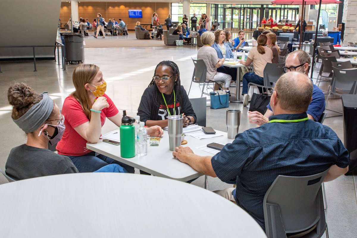 theSMSD's tweet image. More than 1,500 educators in our community gathered this week for a one-of-a-kind professional development opportunity centered around helping students achieve their full potential. #SMSDPLCInstitute 
smsd.org/about/news-arc… @DrMJHubb @dstubblefield