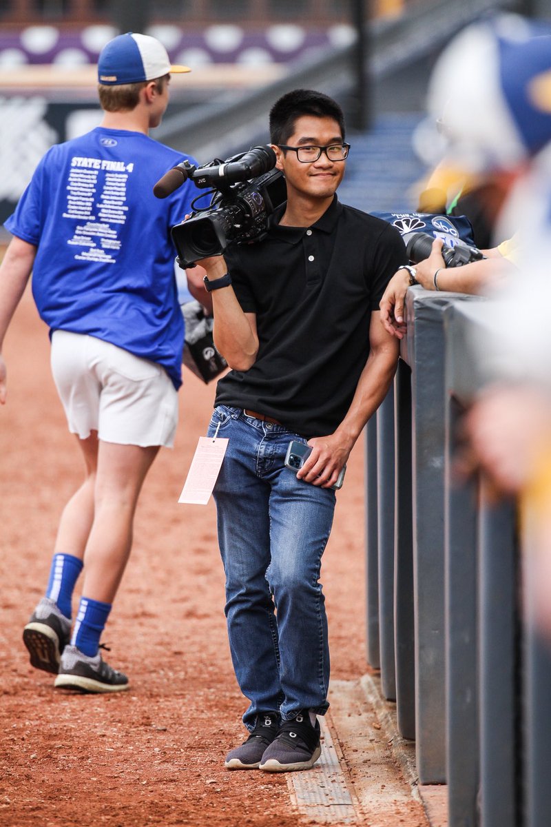 Lancer_BASE's tweet photo. The Lancers want ⁦@TonyTQuach⁩ at the State Championship tomorrow!!! ⁦@TylerSeggerman⁩ can you let that man ride shotgun!? #BringTonyBackToAkron https://t.co/pbwDTMuItN
