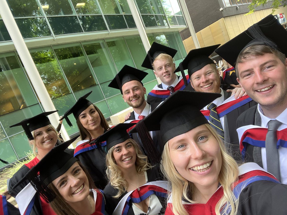 StephHale11's tweet photo. Finally got to celebrate my First Class Undergraduate Degree🎓 
Class of 2021 Sport and Physical Education BSc (Hons)🙌🏼✨

Cannot wait to graduate from my PGCE in July💃🏼 https://t.co/Dowq7Kqw4m