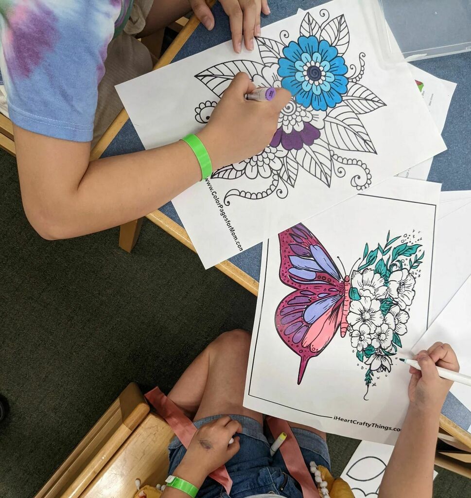 LibraryPoco's tweet image. Sometimes you just need to colour. instagr.am/p/CeoNhaQubSb/